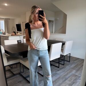 Women's Black and White Sleeveless Top